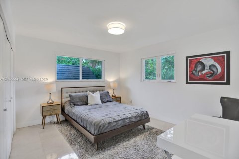 Villa ou maison à vendre à Coral Gables, Floride: 4 chambres, 263.29 m2 № 2262765 - photo 10