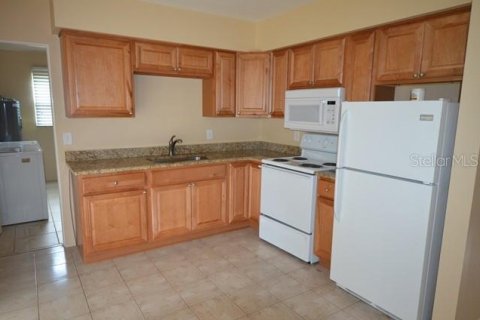 House in Venice, Florida 2 bedrooms, 94.2 sq.m. № 2203342 - photo 6