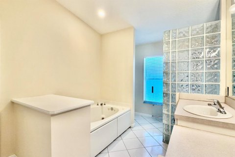 Villa ou maison à vendre à Port St. Lucie, Floride: 3 chambres, 151.8 m2 № 2245888 - photo 21