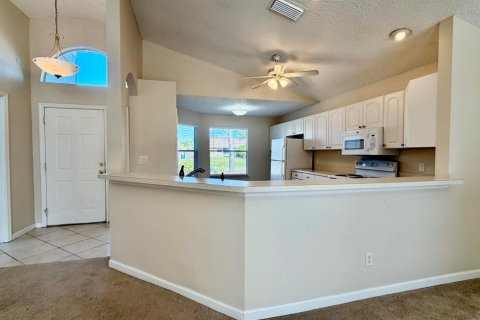 Villa ou maison à vendre à Port St. Lucie, Floride: 3 chambres, 151.8 m2 № 2245888 - photo 12