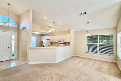 Villa ou maison à vendre à Port St. Lucie, Floride: 3 chambres, 151.8 m2 № 2245888 - photo 16