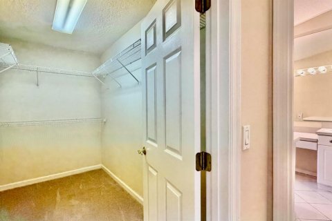 Villa ou maison à vendre à Port St. Lucie, Floride: 3 chambres, 151.8 m2 № 2245888 - photo 19
