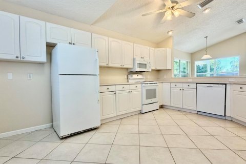 Villa ou maison à vendre à Port St. Lucie, Floride: 3 chambres, 151.8 m2 № 2245888 - photo 9