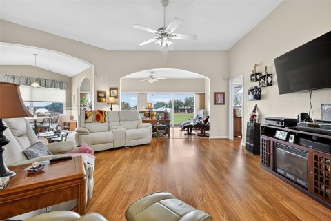 Villa ou maison à louer à Leesburg, Floride: 2 chambres, 204.38 m2 № 2347885 - photo 16