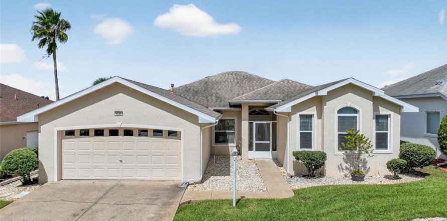 Villa ou maison à Leesburg, Floride 2 chambres, 204.38 m2 № 2347885