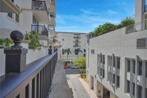 Купить кондоминиум в Корал-Гейблс, Флорида 2 спальни, 90.12м2, № 2090677 - фото 26