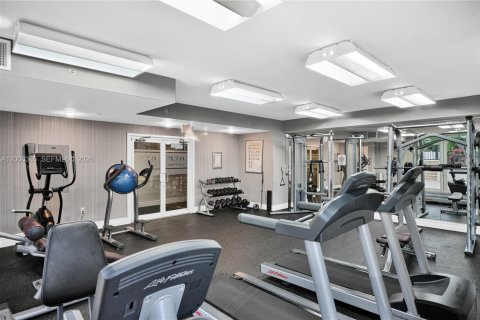 Купить кондоминиум в Корал-Гейблс, Флорида 2 спальни, 90.12м2, № 2090677 - фото 28