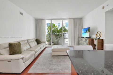 Купить кондоминиум в Корал-Гейблс, Флорида 2 спальни, 90.12м2, № 2090677 - фото 14