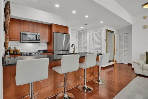 Купить кондоминиум в Корал-Гейблс, Флорида 2 спальни, 90.12м2, № 2090677 - фото 9