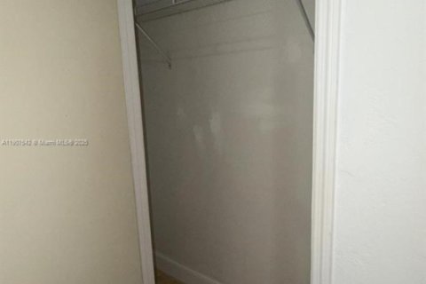 Copropriété à vendre à North Miami, Floride: 2 chambres, 167.32 m2 № 1969559 - photo 10