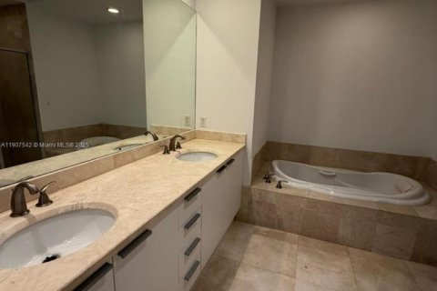 Copropriété à vendre à North Miami, Floride: 2 chambres, 167.32 m2 № 1969559 - photo 12