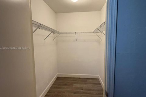 Copropriété à vendre à North Miami, Floride: 2 chambres, 167.32 m2 № 1969559 - photo 18