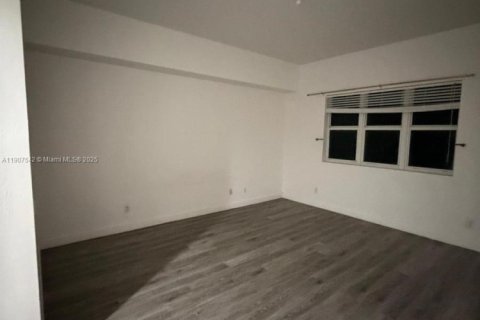 Copropriété à vendre à North Miami, Floride: 2 chambres, 167.32 m2 № 1969559 - photo 13