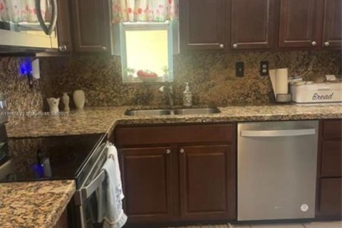 Купить виллу или дом в Дейви, Флорида 3 спальни, 149.39м2, № 1921838 - фото 14