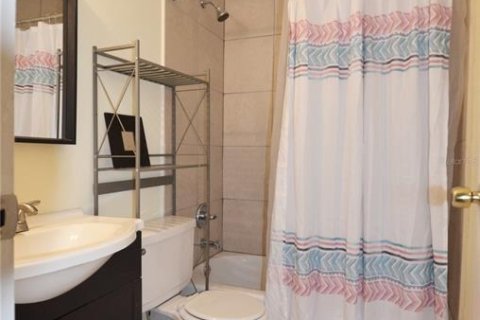 Condominio en venta en Gainesville, Florida, 2 dormitorios, 93.18 m2 № 1554446 - foto 16