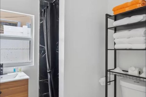 Copropriété à louer à Hollywood, Floride: 1 chambre, 50.54 m2 № 1960001 - photo 17