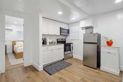 Copropriété à louer à Hollywood, Floride: 1 chambre, 50.54 m2 № 1960001 - photo 9