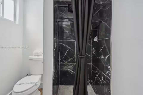 Copropriété à louer à Hollywood, Floride: 1 chambre, 50.54 m2 № 1960001 - photo 15