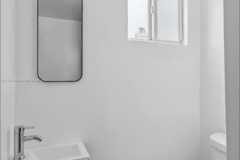 Copropriété à louer à Hollywood, Floride: 1 chambre, 50.54 m2 № 1960001 - photo 12