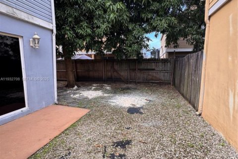 Снять в аренду виллу или дом в Мирамар, Флорида 3 спальни, 145.76м2, № 1991596 - фото 6