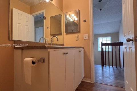 Снять в аренду виллу или дом в Мирамар, Флорида 3 спальни, 145.76м2, № 1991596 - фото 19