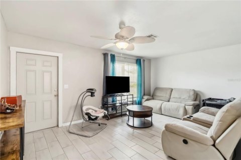 House in Port Charlotte, Florida 2 bedrooms, 84.08 sq.m. № 1769744 - photo 2
