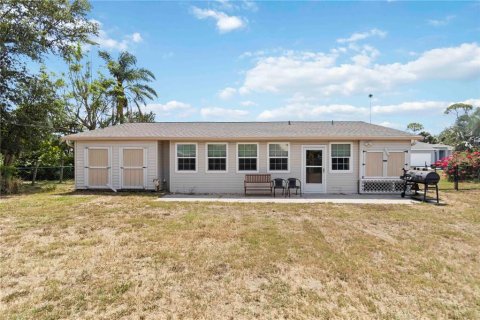 House in Port Charlotte, Florida 2 bedrooms, 84.08 sq.m. № 1769744 - photo 24
