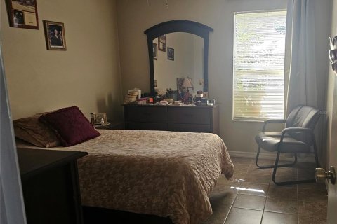 House in Orlando, Florida 2 bedrooms, 90.12 sq.m. № 2098864 - photo 11