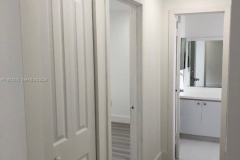 Copropriété à louer à Palmetto Bay, Floride: 1 chambre, 61.69 m2 № 2040921 - photo 11