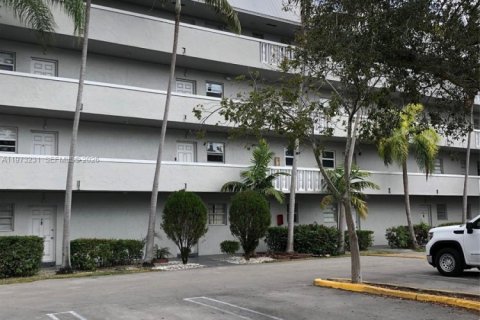 Copropriété à louer à Palmetto Bay, Floride: 1 chambre, 61.69 m2 № 2040921 - photo 17