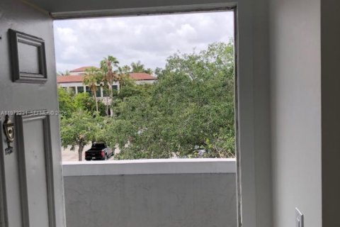 Copropriété à louer à Palmetto Bay, Floride: 1 chambre, 61.69 m2 № 2040921 - photo 10