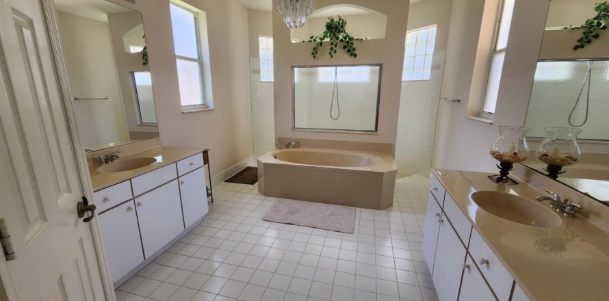 Casa en Stuart, Florida 4 dormitorios, 258.36 m2 № 1155893