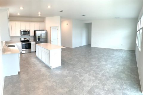 Villa ou maison à louer à Kissimmee, Floride: 4 chambres, 171.22 m2 № 2391386 - photo 7