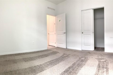 Villa ou maison à louer à Kissimmee, Floride: 4 chambres, 171.22 m2 № 2391386 - photo 5