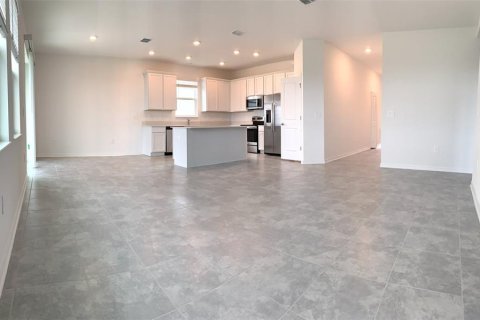 Villa ou maison à louer à Kissimmee, Floride: 4 chambres, 171.22 m2 № 2391386 - photo 6