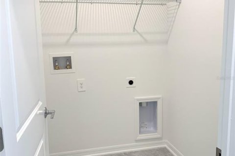 Villa ou maison à louer à Kissimmee, Floride: 4 chambres, 171.22 m2 № 2391386 - photo 18
