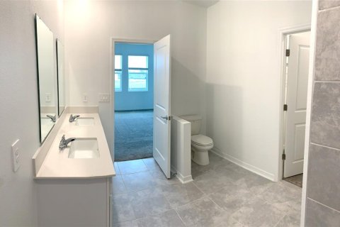 Villa ou maison à louer à Kissimmee, Floride: 4 chambres, 171.22 m2 № 2391386 - photo 13