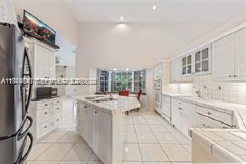 Снять в аренду виллу или дом в Майами, Флорида 5 спален, 370.77м2, № 2002413 - фото 8