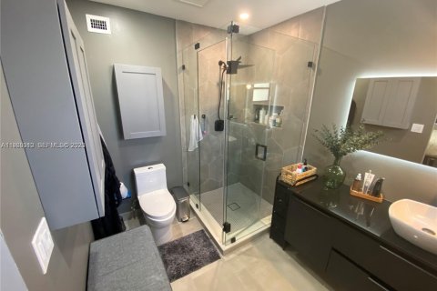 Appartement à louer à Miami, Floride: 2 chambres, 98.01 m2 № 2027568 - photo 22