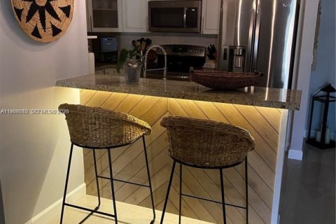 Appartement à louer à Miami, Floride: 2 chambres, 98.01 m2 № 2027568 - photo 23