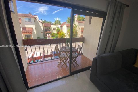 Appartement à louer à Miami, Floride: 2 chambres, 98.01 m2 № 2027568 - photo 26