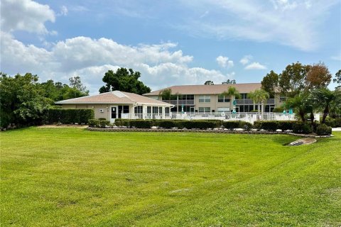 Copropriété à louer à Lake Suzy, Floride: 2 chambres, 106.84 m2 № 1827215 - photo 3