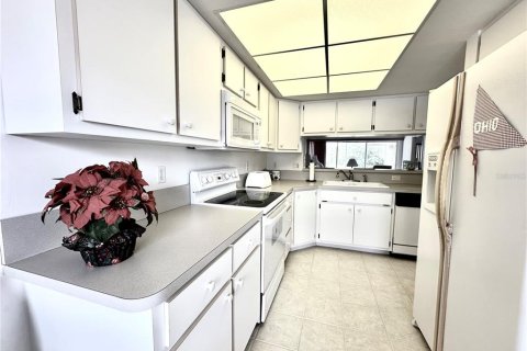 Copropriété à louer à Lake Suzy, Floride: 2 chambres, 106.84 m2 № 1827215 - photo 22