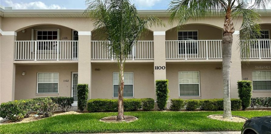 Condominio en Lake Suzy, Florida, 2 dormitorios № 1827215
