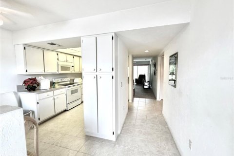 Copropriété à louer à Lake Suzy, Floride: 2 chambres, 106.84 m2 № 1827215 - photo 25