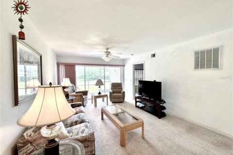 Copropriété à louer à Lake Suzy, Floride: 2 chambres, 106.84 m2 № 1827215 - photo 7