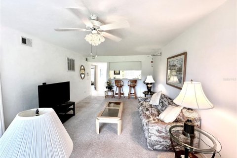 Copropriété à louer à Lake Suzy, Floride: 2 chambres, 106.84 m2 № 1827215 - photo 23