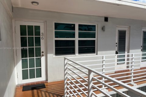 Apartment in Miami Beach, Florida 1 bedroom, 60.01 sq.m. № 2036439 - photo 8