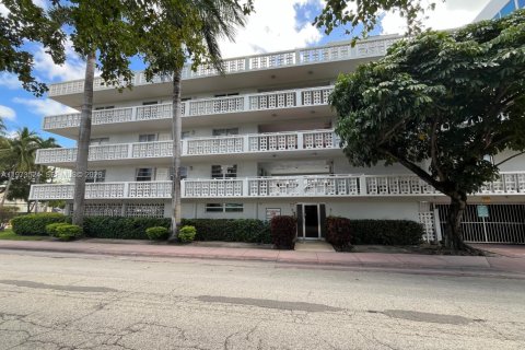 Apartment in Miami Beach, Florida 1 bedroom, 60.01 sq.m. № 2036439 - photo 2