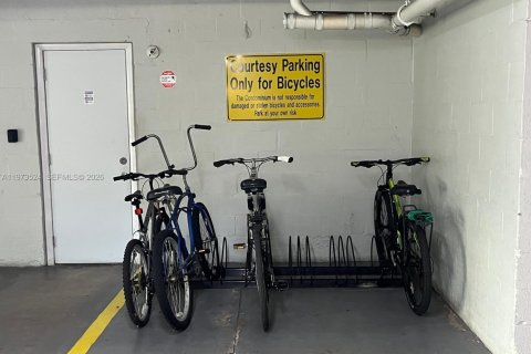 Apartment in Miami Beach, Florida 1 bedroom, 60.01 sq.m. № 2036439 - photo 21